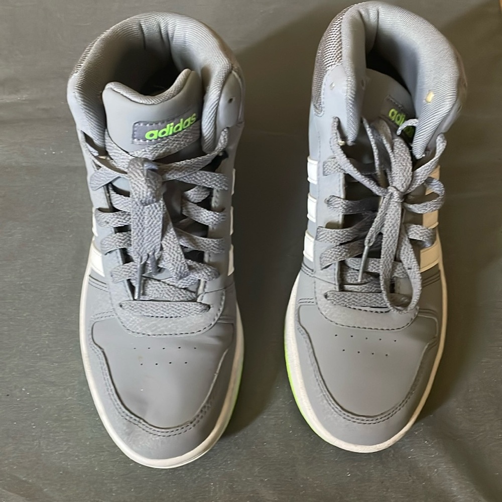 Adidas Sneakers